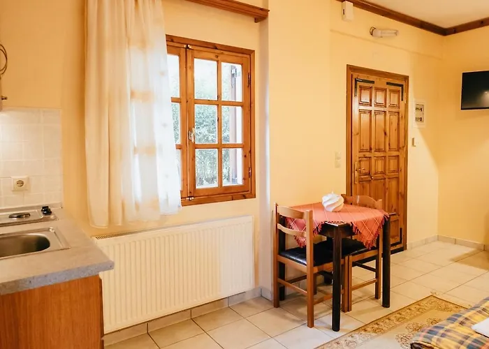 Studios Ευτυχια-6 Appartamento Kalavryta