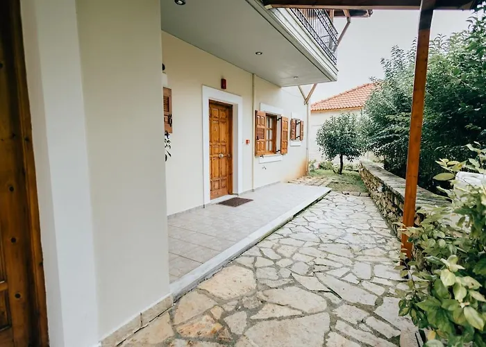 Studios Ευτυχια-6 Kalavryta